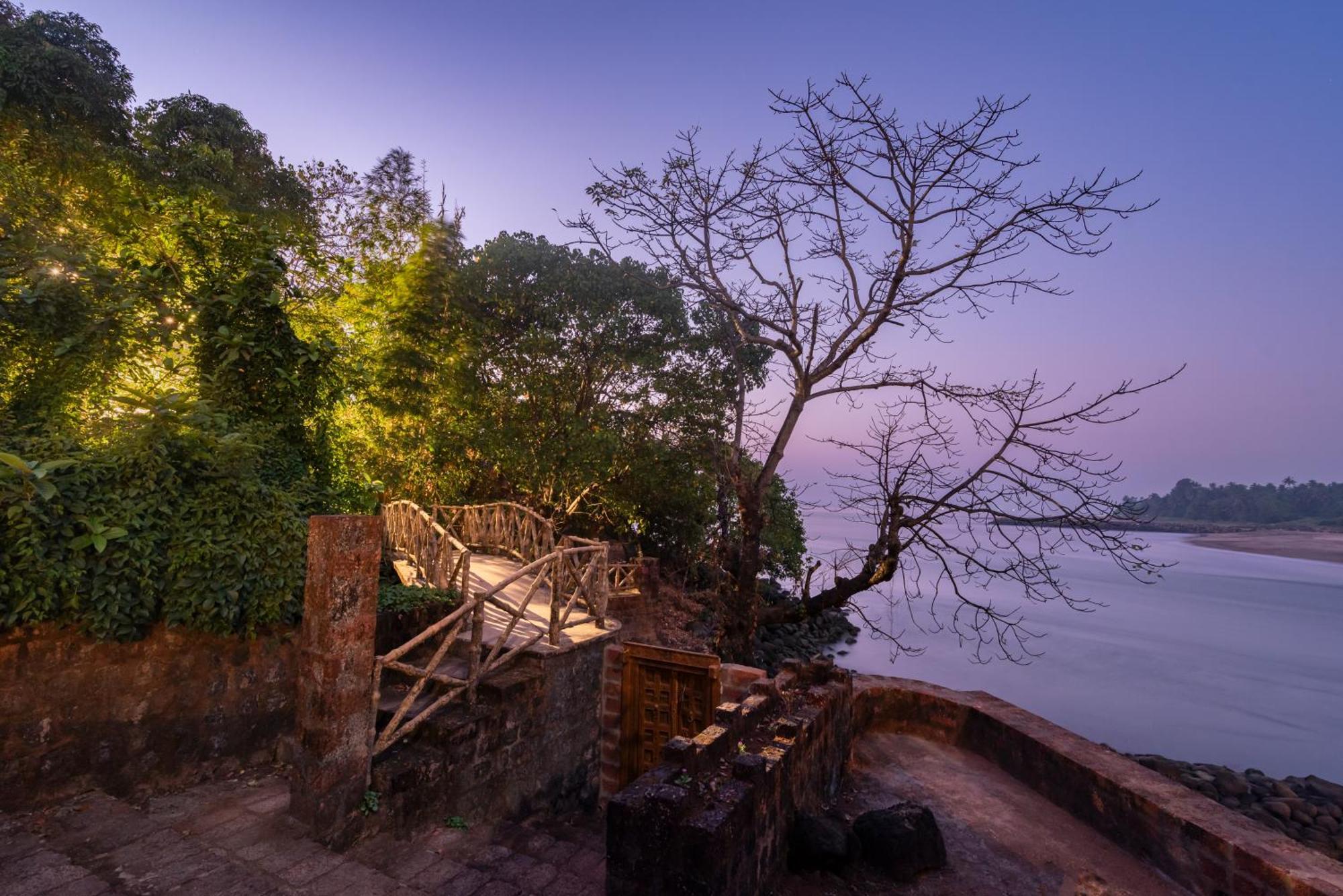 Saffronstays Athaang, Dapoli Ānjarle المظهر الخارجي الصورة